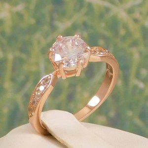 Gorgeous Vintage-style Right Hand Ring